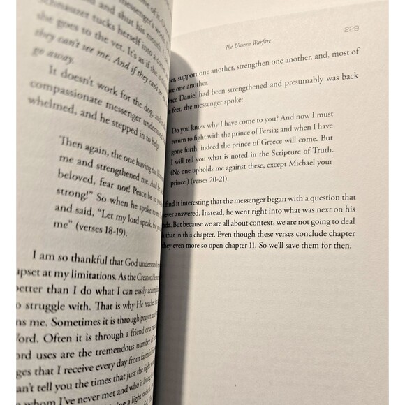 Discovering Daniel by Amir Tsarfati, Rick Yohn- (Paperback), Religion, Prophecy - Picture 5 of 9